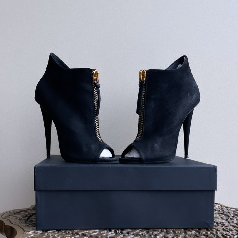 Giuseppe Zanotti Alien Peep Toe Zip Up Heel Black Booties IT 39 (US Size 9)